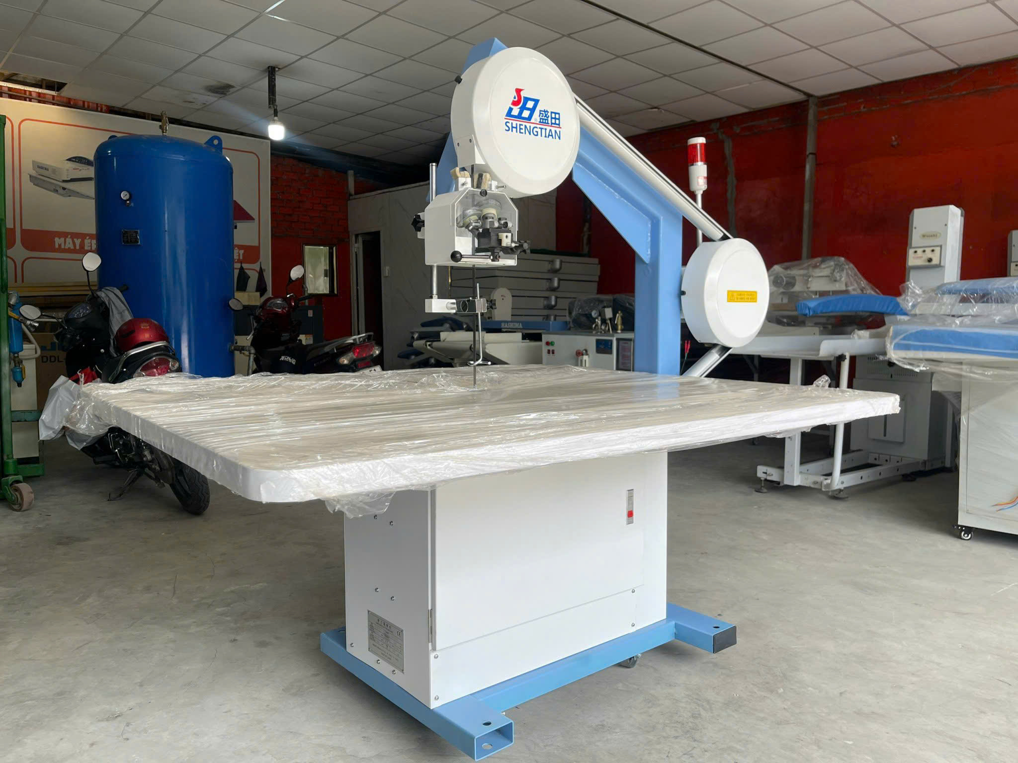 Máy Cắt Vòng SHENGTIAN DCQ700-900/DCQ1200