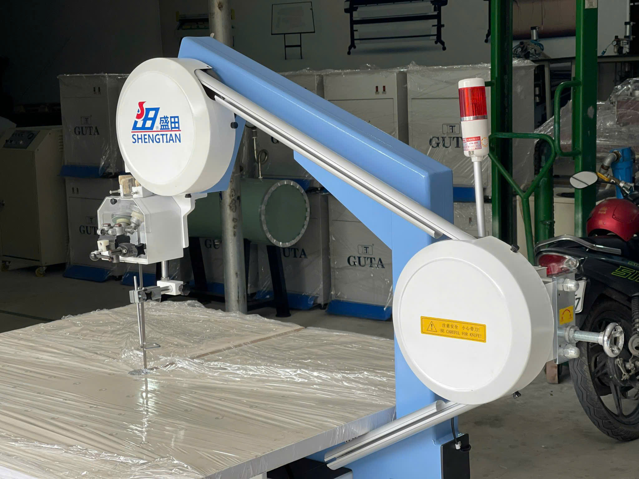 Máy Cắt Vòng SHENGTIAN DCQ700-900/DCQ1200